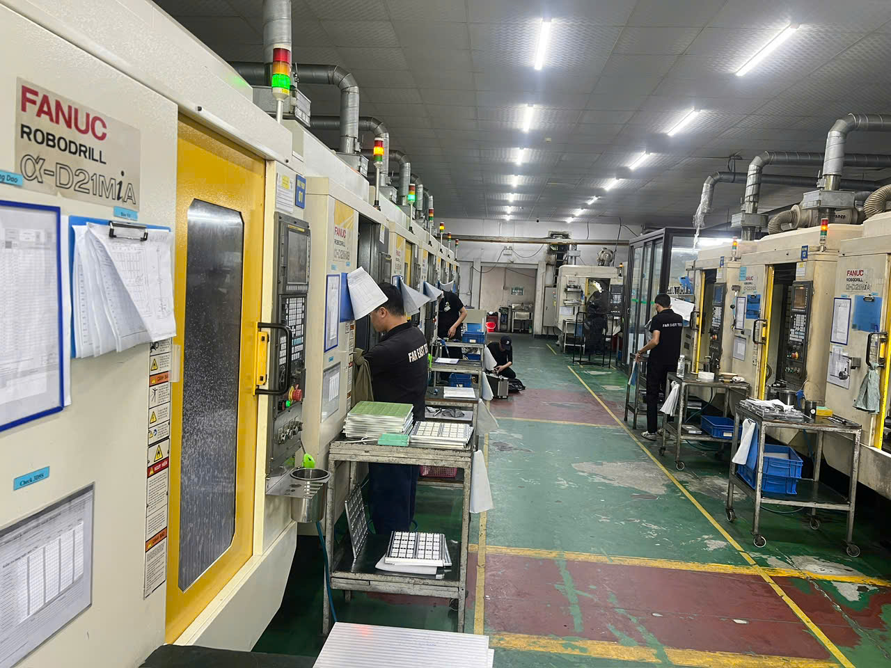 FANUC RoboDrill tapping line in operation at Factory 04